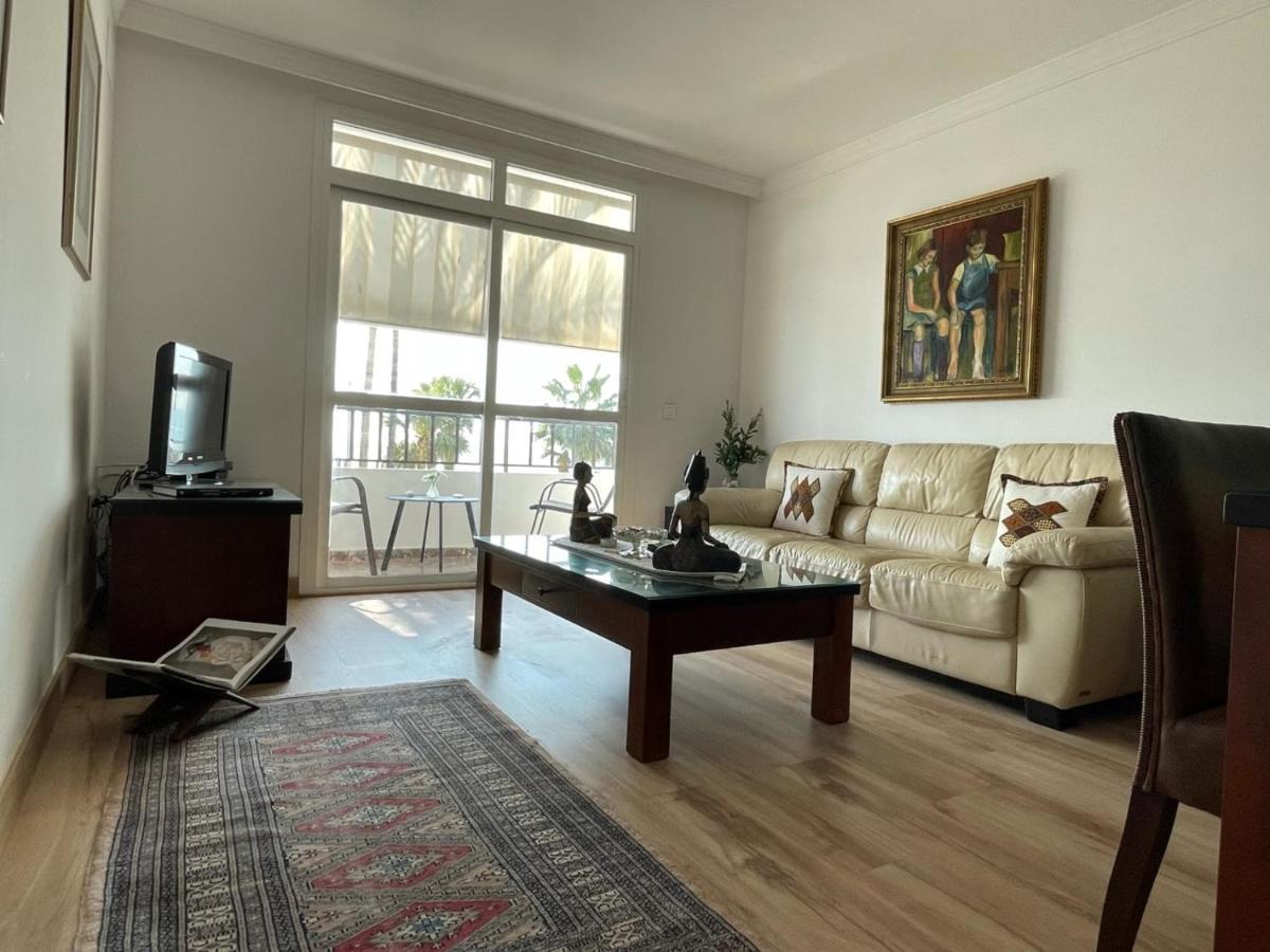 Apartamento Frente A La Playa Piso 2 Естепона Екстер'єр фото